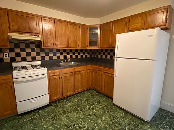 5th image of 964 Bedford Ave
