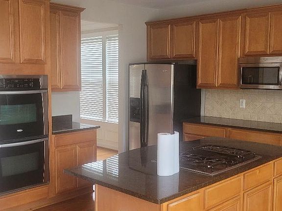 4th image of 46062 Earle Wallace Cir