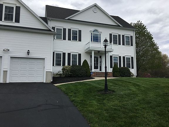 2nd image of 25 Paddock Dr