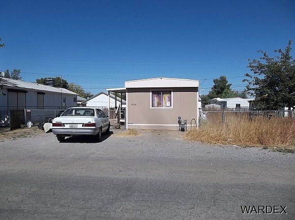 2nd image of 3959 E Devlin Ave