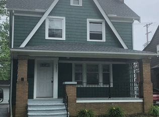 3657 Silsby Rd, University Heights, OH 44118