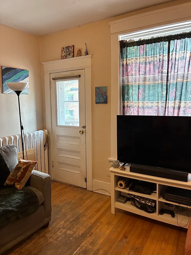 1 bed, 750 sqft, $1,650 — Photo 3