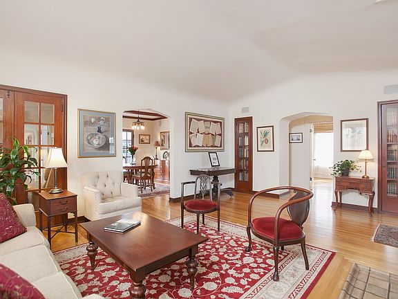 3rd image of 4118 Middlesex Dr