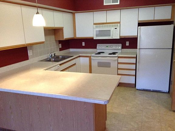 2nd image of 2862 Coral Ct APT 201