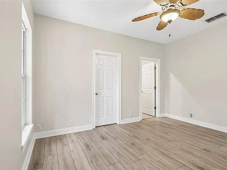 8463 Tibet Butler Dr — Photo 36