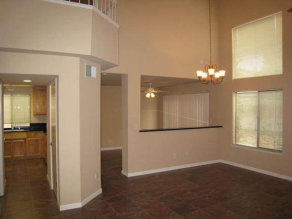 5th image of 712 Oakvale Way