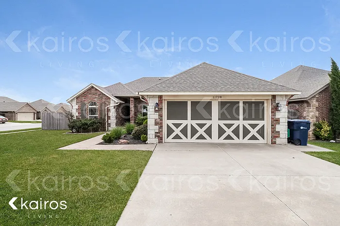 11728 SW 18th St — Photo 1