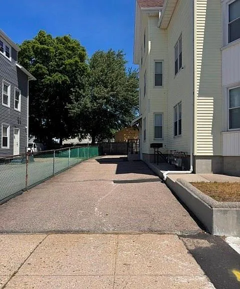 28 Gooding St #1 — Photo 17