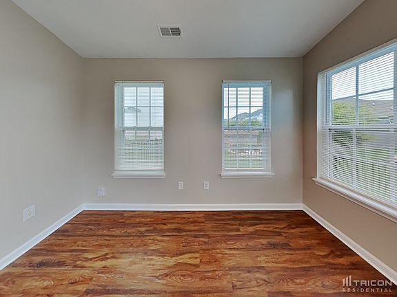 5th image of 1449 Colony Park Dr