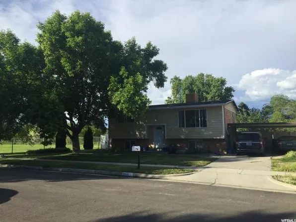 5809 S Hazelhurst Dr, Salt Lake City, UT 84129