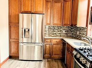 60-11 Woodbine St #2, Ridgewood, NY 11385