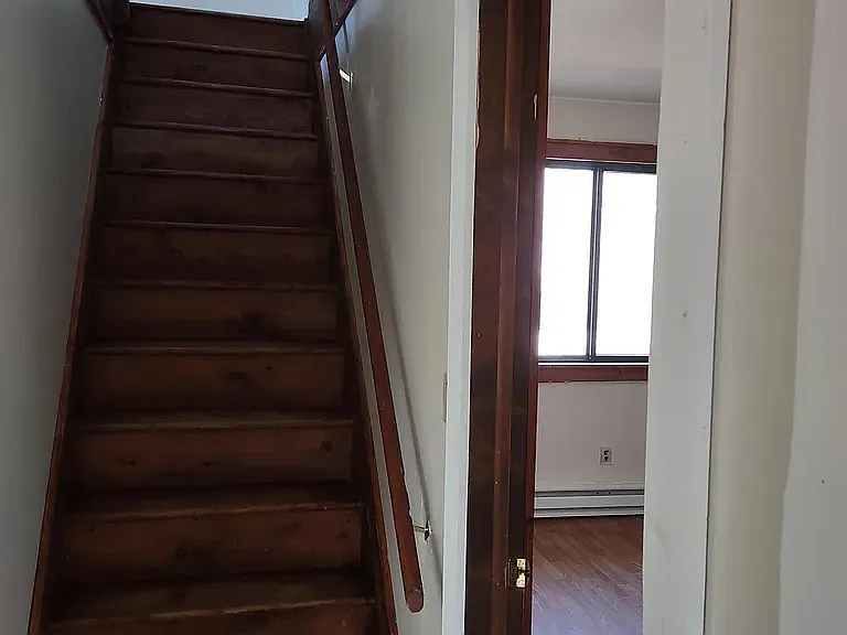 9095 Idlewild Dr — Photo 3