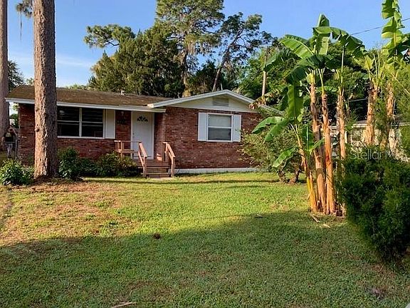 2nd image of 1137 County Road 464