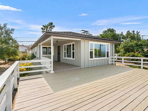 4th image of 965 Luna Vista Dr