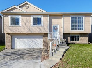 4328 N 173rd St, Omaha, NE 68116