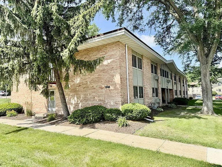 2080 Allen Blvd #21 — Photo 11