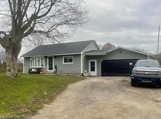 11005 Smiths Creek Rd, Riley, MI 48041