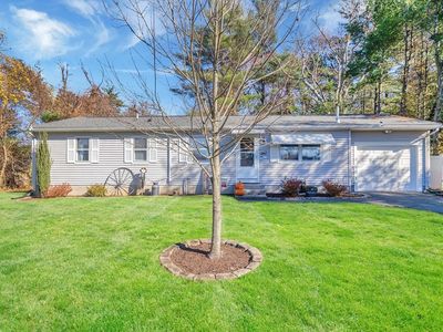 247 Hanson Dr, Springfield, MA, 01128