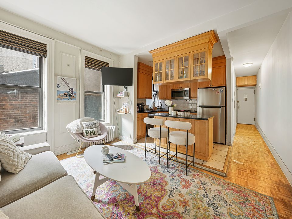 1st image of 246 E 51st St APT 5