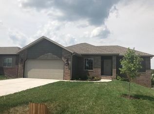 1509 E Fairwind, Ozark, MO 65721