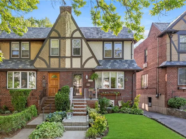 1831 Narragansett Avenue, Bronx, NY 10461