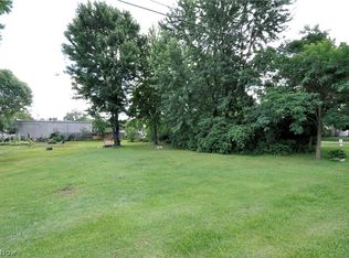 Ridgeland St, Lorain, OH 44055