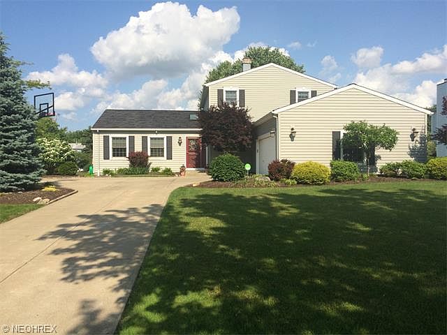 1st image of 28056 Stonegate Cir