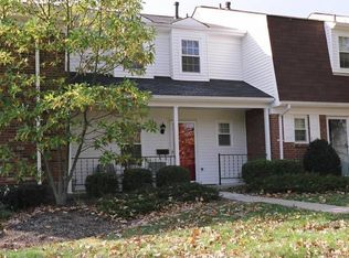 8057 Village Dr, Cincinnati, OH 45242
