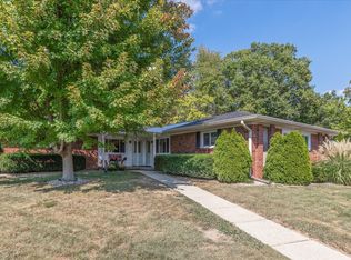 50 Overlook Dr, Bargersville, IN 46106