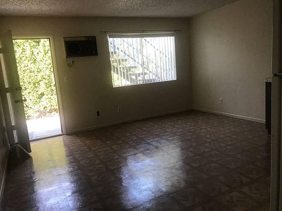 5th image of 200 S Carondelet St #2