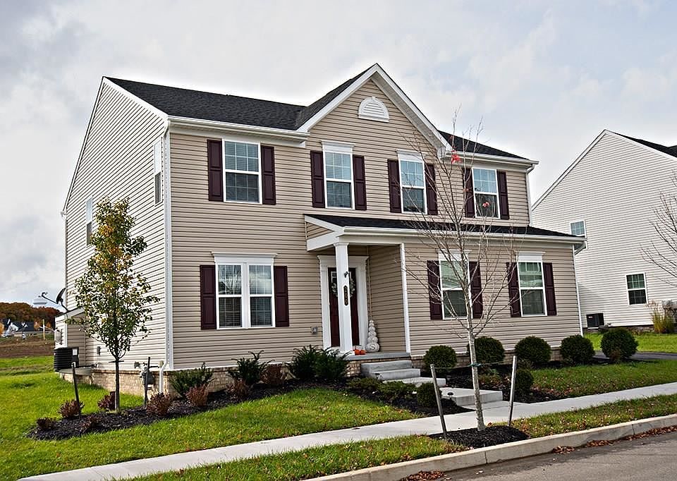 1st image of 200 Bucktail Dr