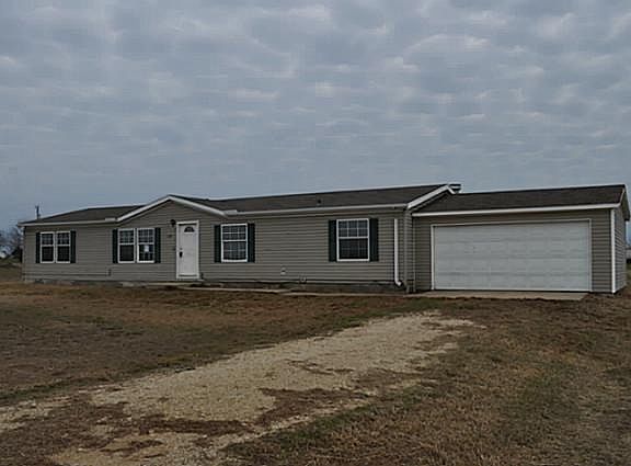 3rd image of 319 NW County Road 2005