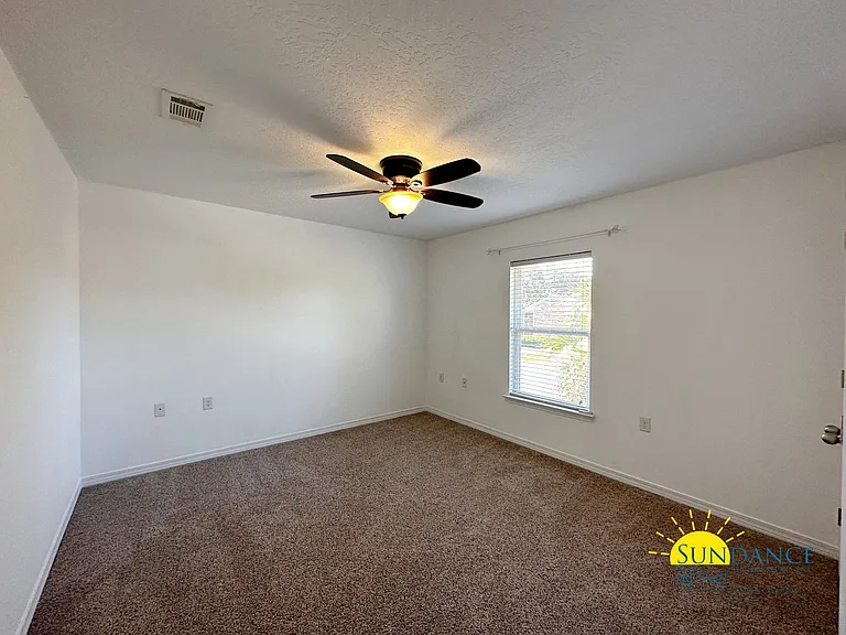 1588 Venice Ave — Photo 25
