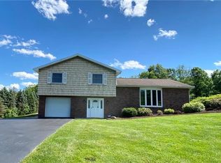 2720 Harlansburg Rd, New Castle, PA 16101