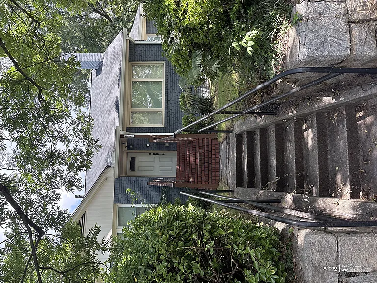 1323 E Washington Ave — Photo 1