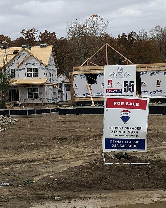 1st image of 17686 Vineyard St