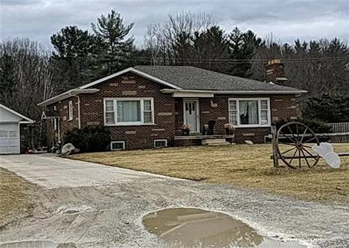 2125 Werner Rd photo 1