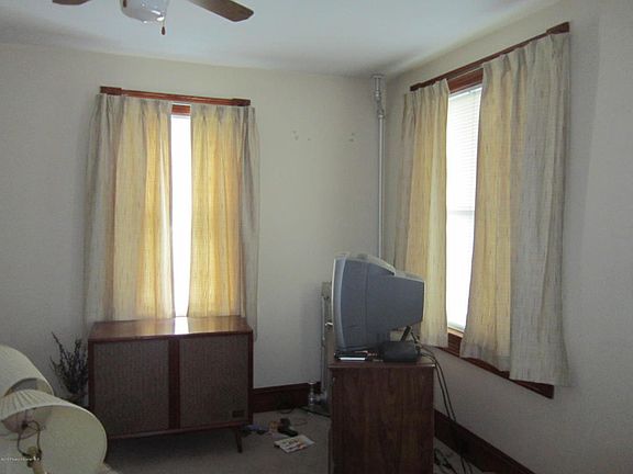 4th image of 1325-1327 Dartmouth St