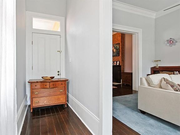 4th image of 2823 Annunciation St #2823