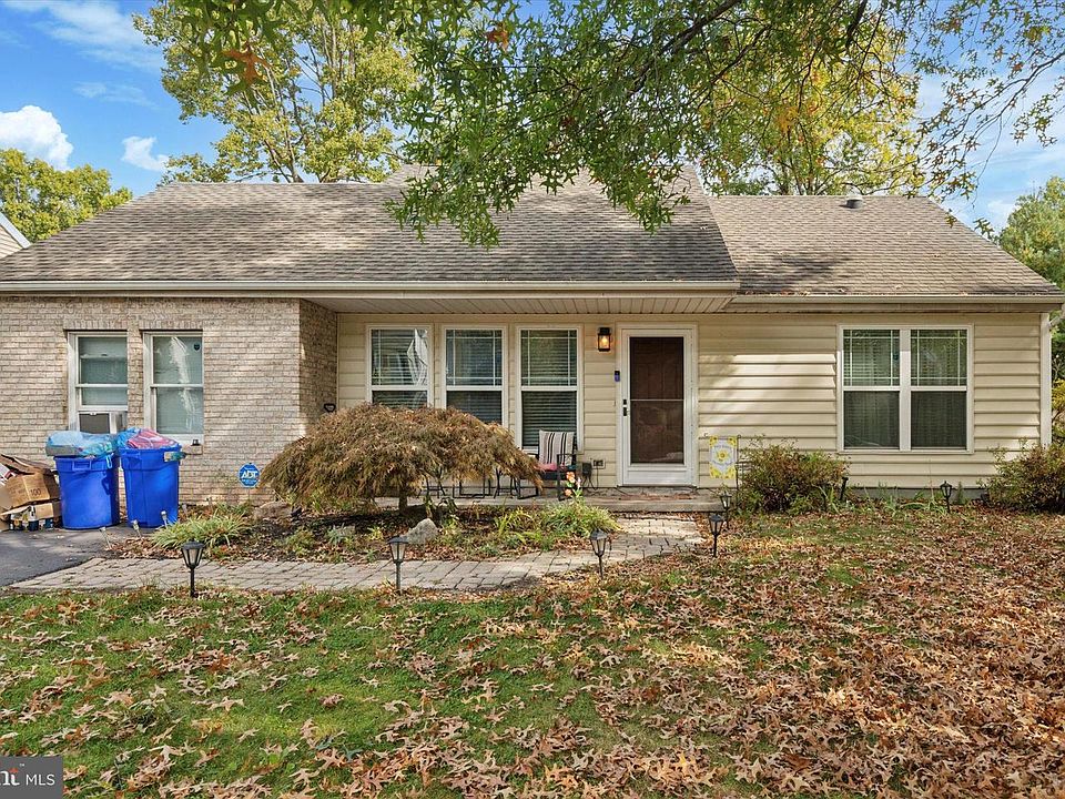 1st image of 4482 Heron Dr