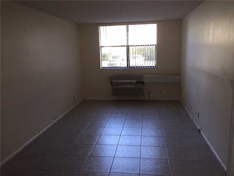 2nd image of 2501 Riverside Dr APT 104A