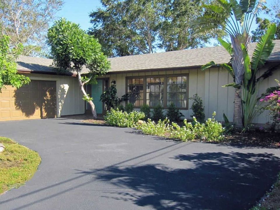 1st image of 14270 Evelyn Dr