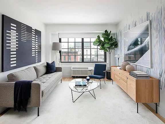 3rd image of 504 Myrtle Ave APT 7W