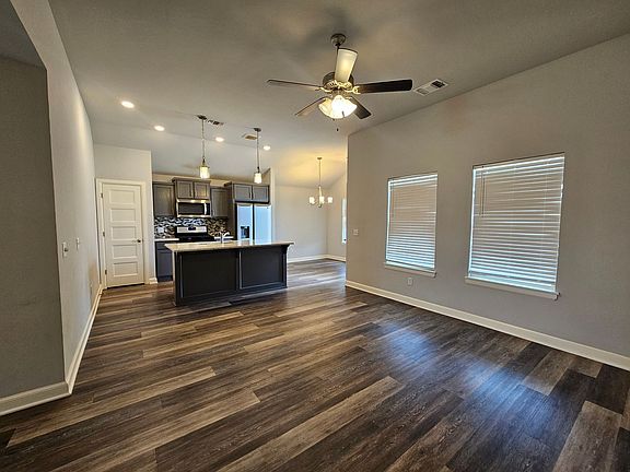 3rd image of 800 Blue Fish Rd