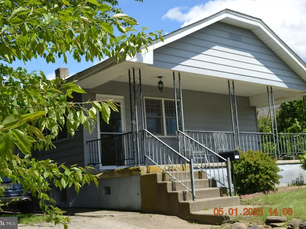 305 N Atlantic Ave E, Stratford, NJ 08084