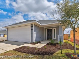 117 Honeybee Ln, Elgin, TX 78621