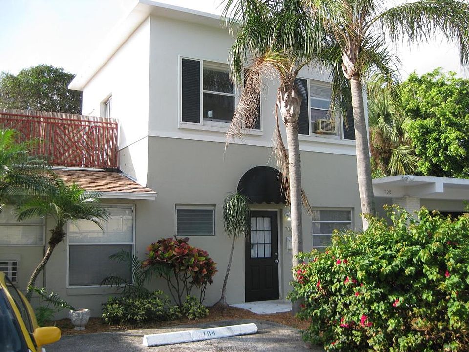 2nd image of 708 NE 7th Ct