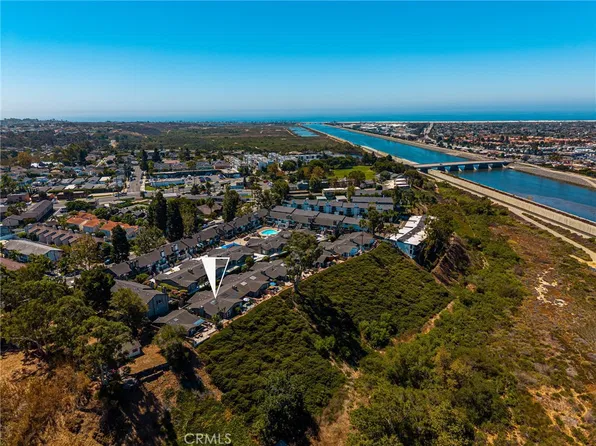 2175 Pacific Ave Unit D6, Costa Mesa, CA 92627