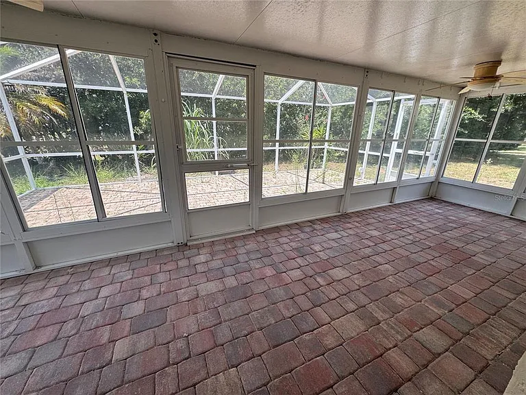 427 Greenfield Rd — Photo 17