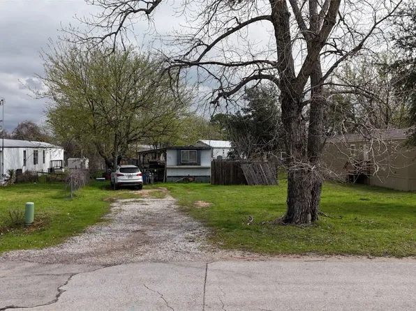 1532 Pelican Dr N, Azle, TX 76020